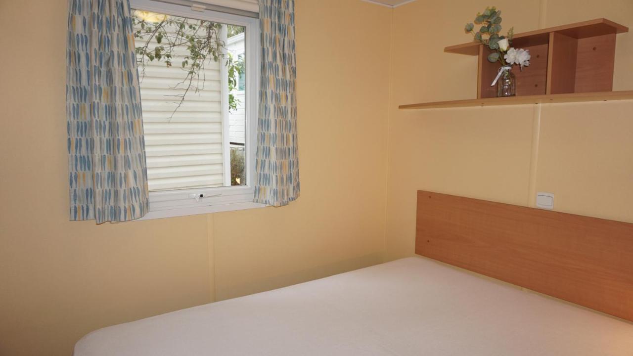 Chalets Met Buitenkeuken Op Camping Lei Suves - Joycasa Roquebrune-sur Argens Exteriér fotografie